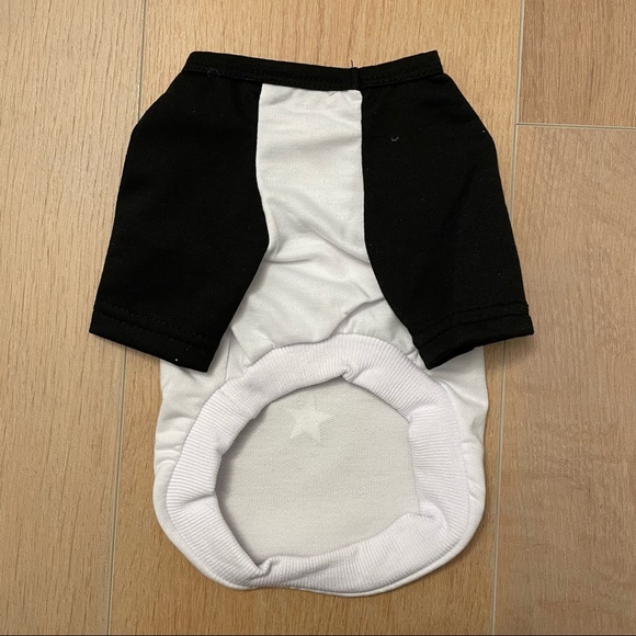 💗 NWOT Black Baseball Tee - Picture 1 of 3